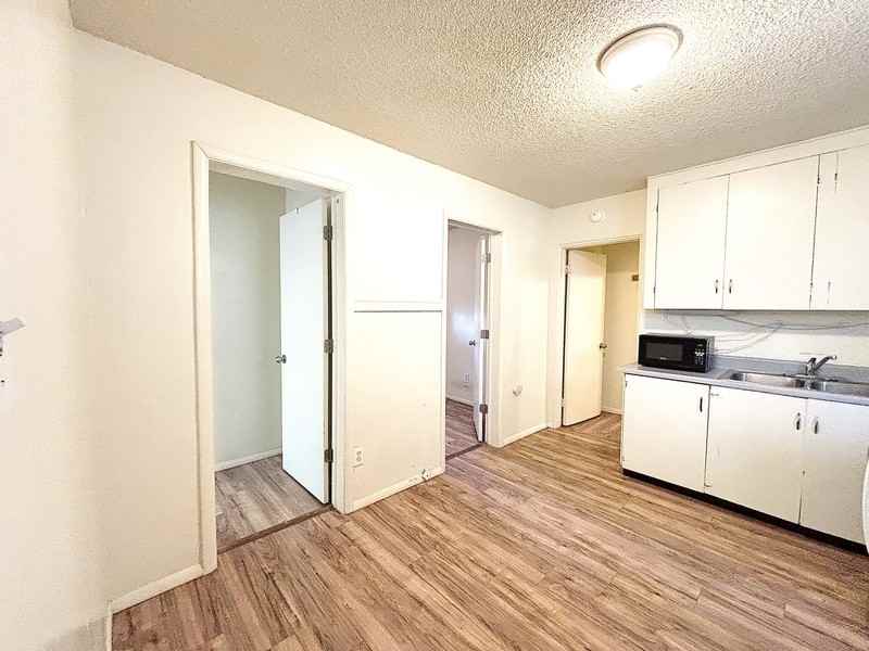 560 S St #7 - Photo 2 of 23