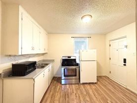 560 S St #7 - Photo 1 of 1