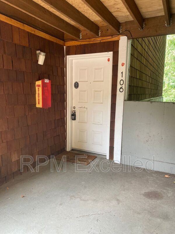 28418 16th Ave S #106 - Photo 2 of 20