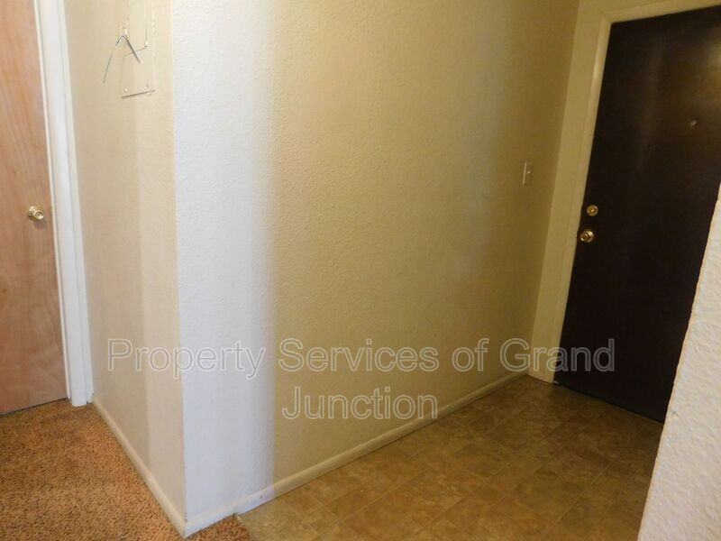 805 E Cedar Ct #B - Photo 4 of 16