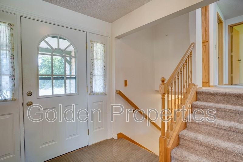 1823 E Wilbur Ave - Photo 2 of 35