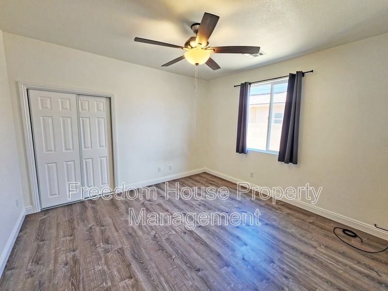 6660 Stubblefield Dr - Photo 7 of 35