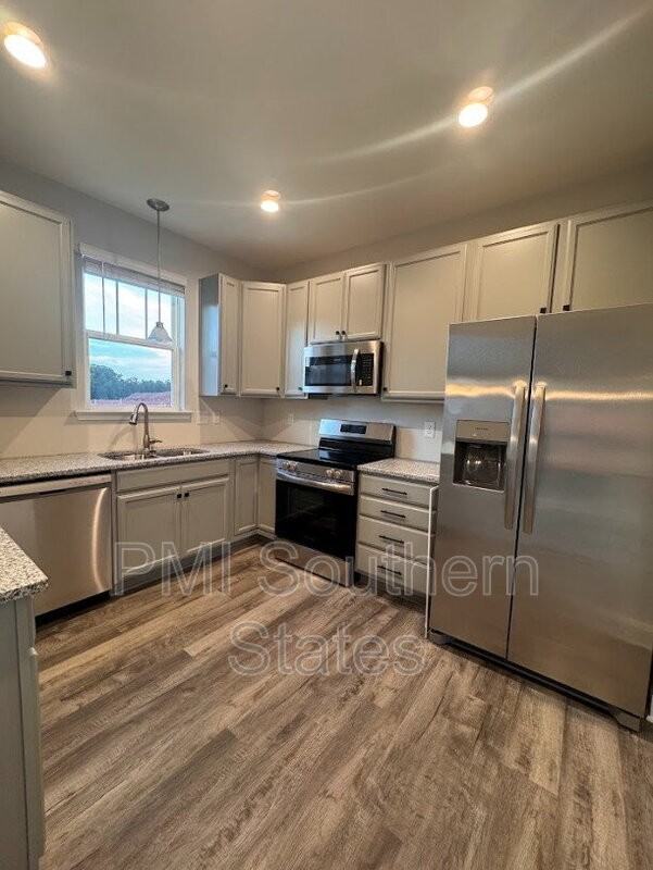 41 Snowmill Rd - Photo 7 of 21