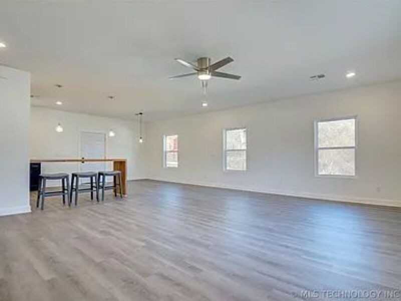 3608 S 31st West Ave - Photo 3 of 21