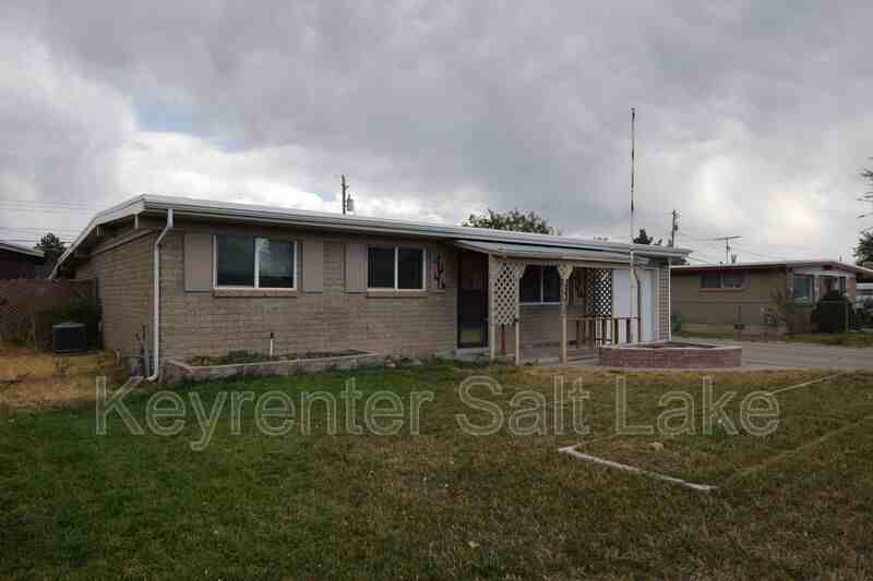 3215 Southwest - Photo 2 of 37