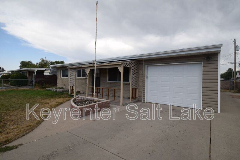 3215 Southwest - Photo 3 of 37