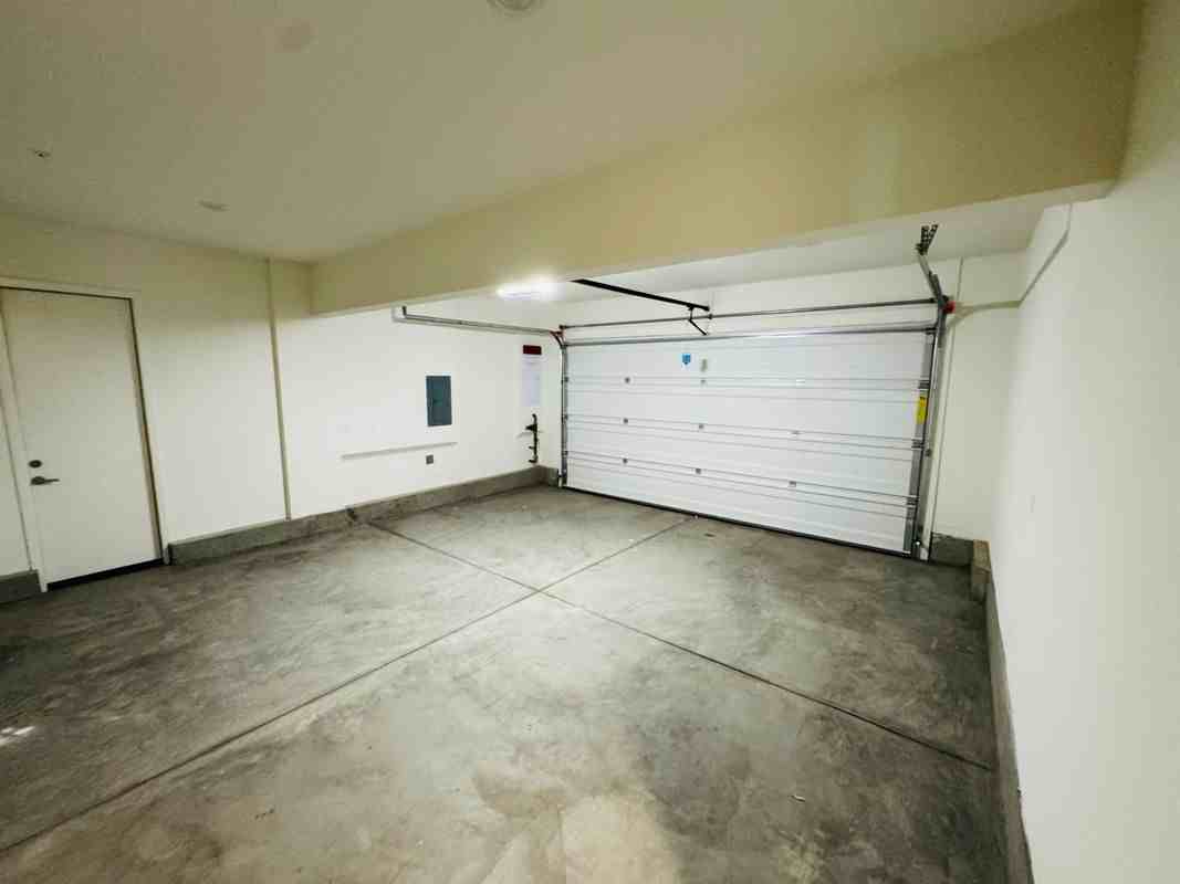8631 Mission Villa Dr - Photo 3 of 41