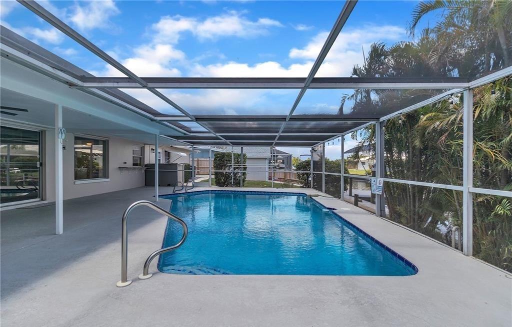 4330 S Canal Cir - Photo 3 of 12