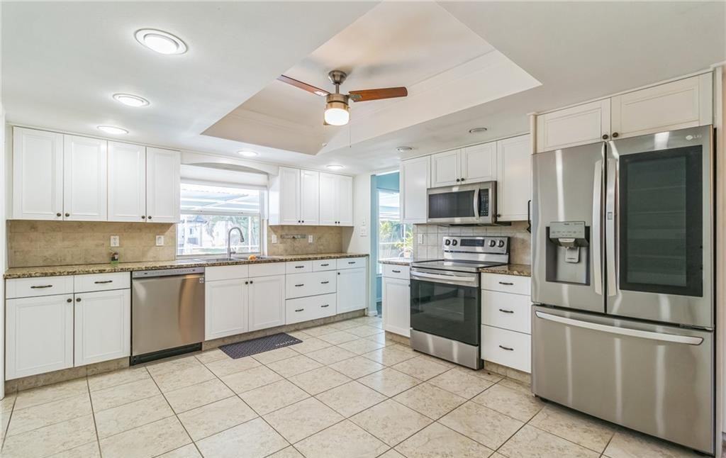 4330 S Canal Cir - Photo 4 of 12