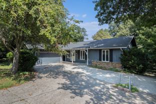 8252 Lake Vista Dr - Photo 1 of 1