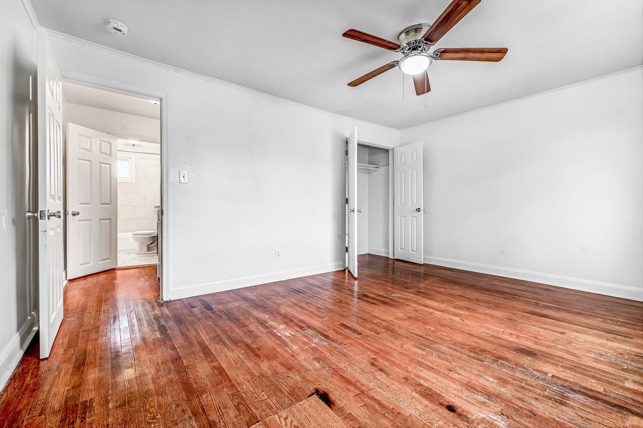 1302 Hillsway Ct - Photo 5 of 21