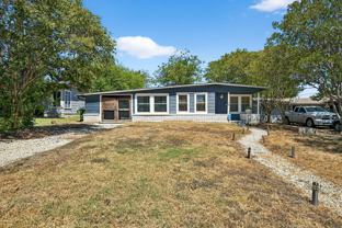 139 Timberlane Dr - Photo 1 of 1