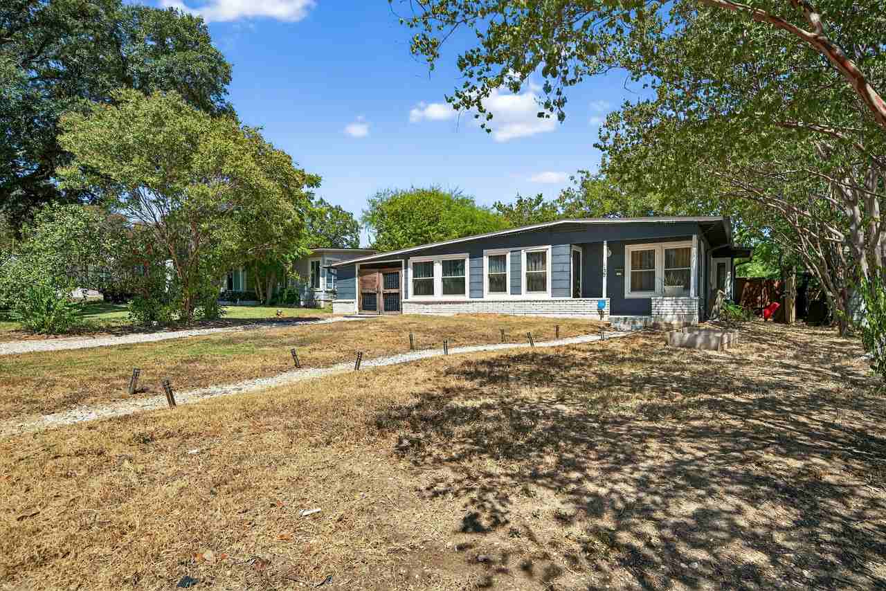 139 Timberlane Dr - Photo 2 of 24