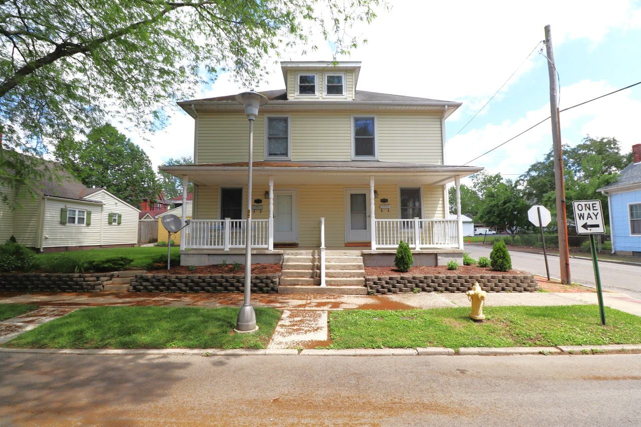 245 S 3Rd St - Photo 4 of 9