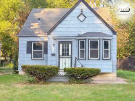 featured image of 9986 Vaughan St