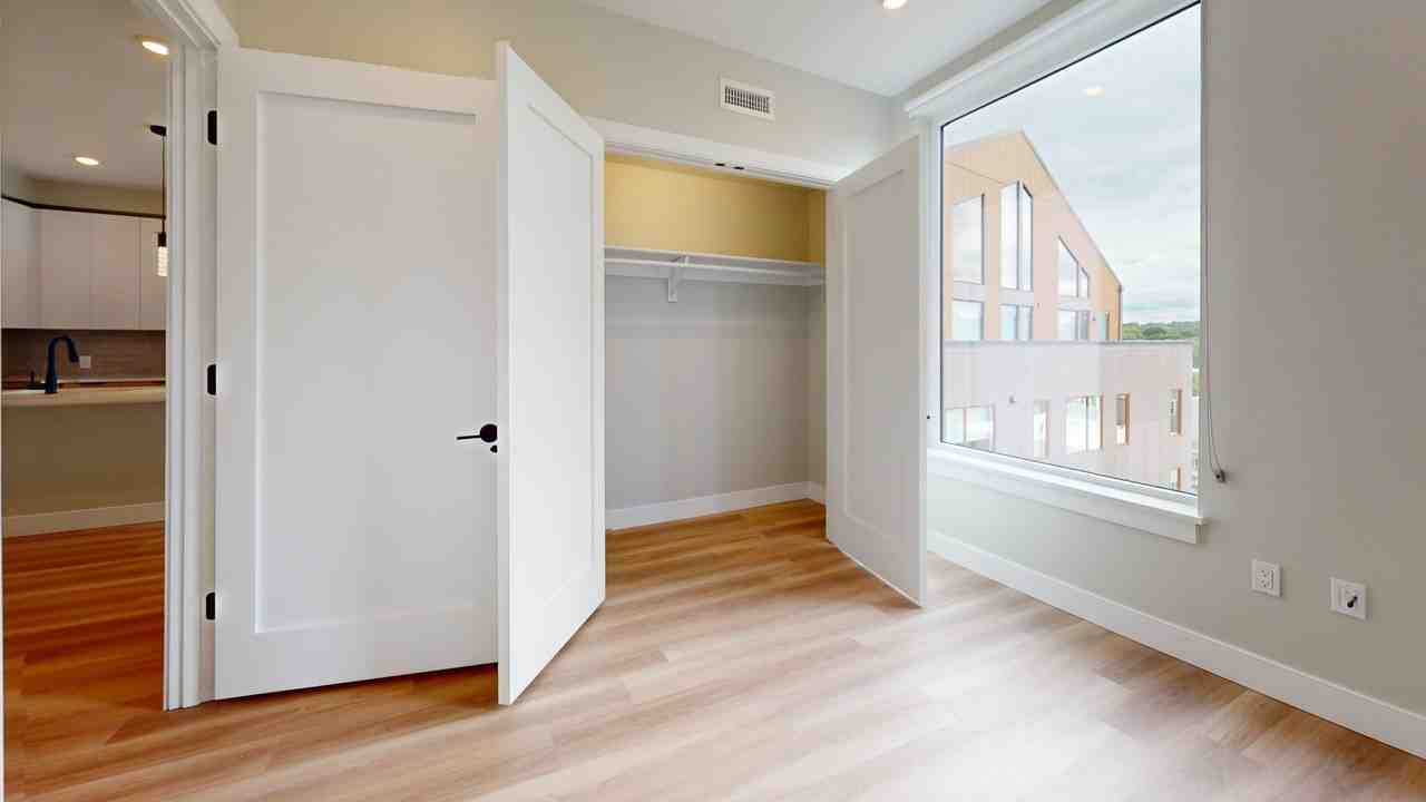 211 Green St #508 - Photo 6 of 14