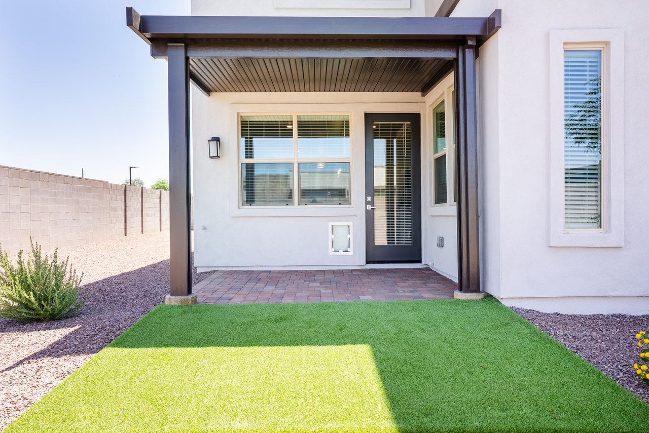 Bella Olivia - Photo 7 of 36