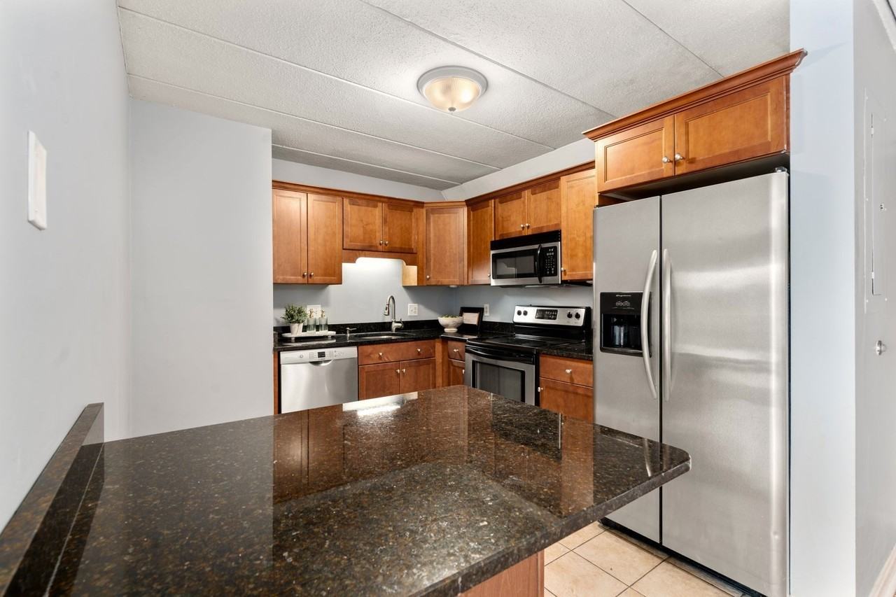 133 Franklin St #502 - Photo 3 of 25