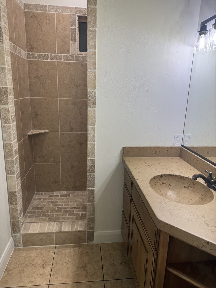 771 W 1660 N #1 - Photo 5 of 6