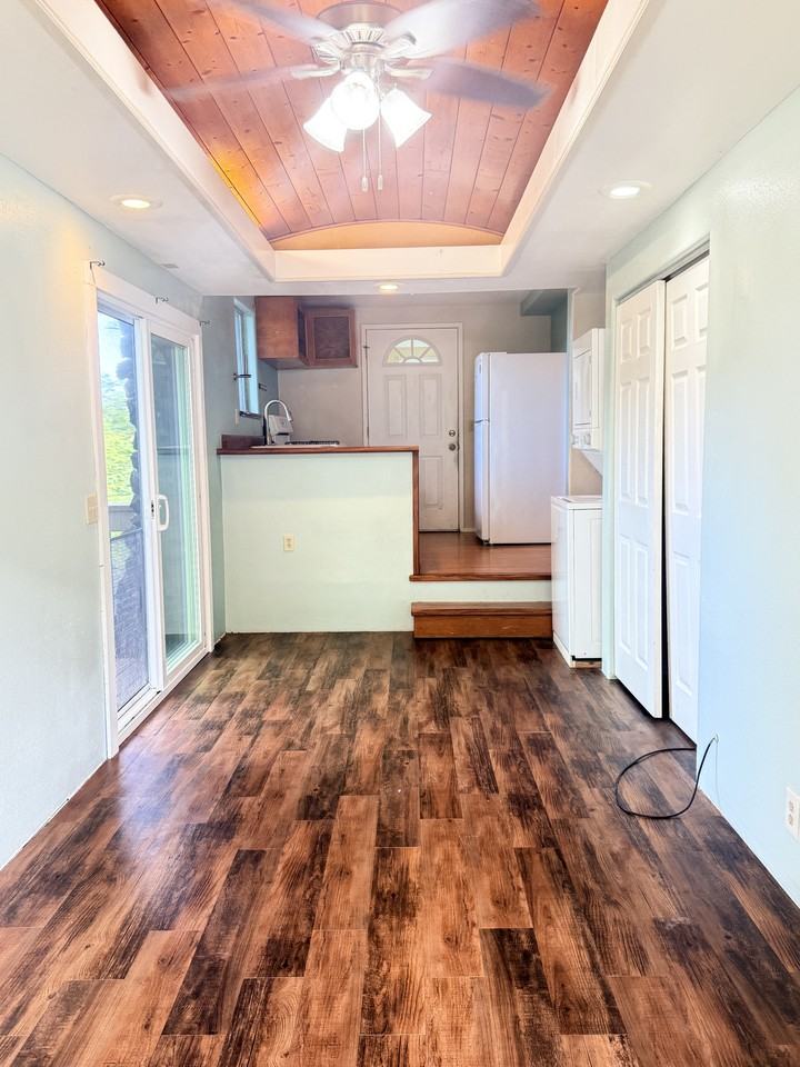 Walua Rd #A - Photo 2 of 7