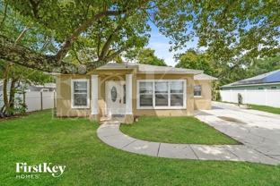 561 Monroe Ave - Photo 1 of 1