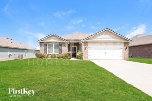 240 Hillcrest Dr - Photo 1 of 1