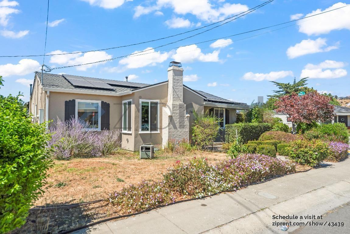 1697 140th Ave - Photo 2 of 40