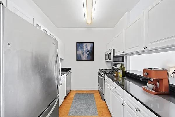 1 2 west st #3406 - Photo 3 of 9