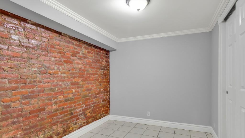 E 13th St #1C - Photo 6 of 6