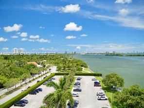 880 Ne 69th St ##8r - Photo 3 of 3