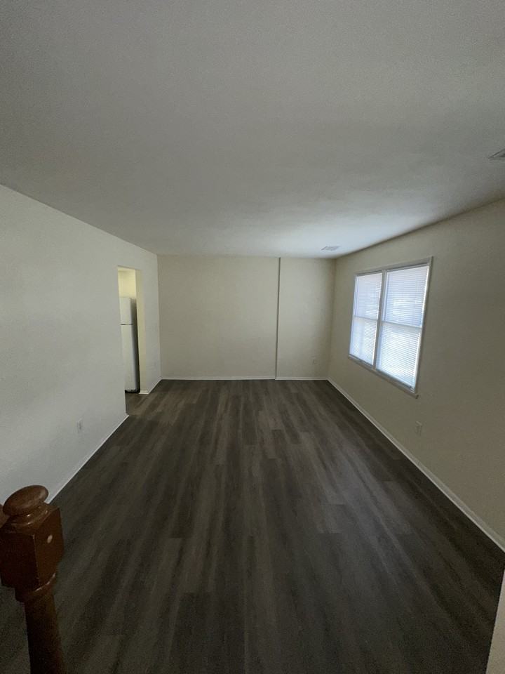 9619 Springfield Woods Circle - Photo 3 of 4