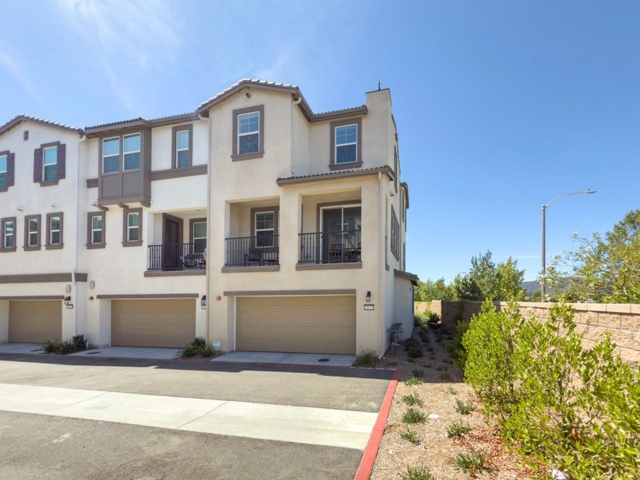 28076 Melrose Dr - Photo 7 of 50