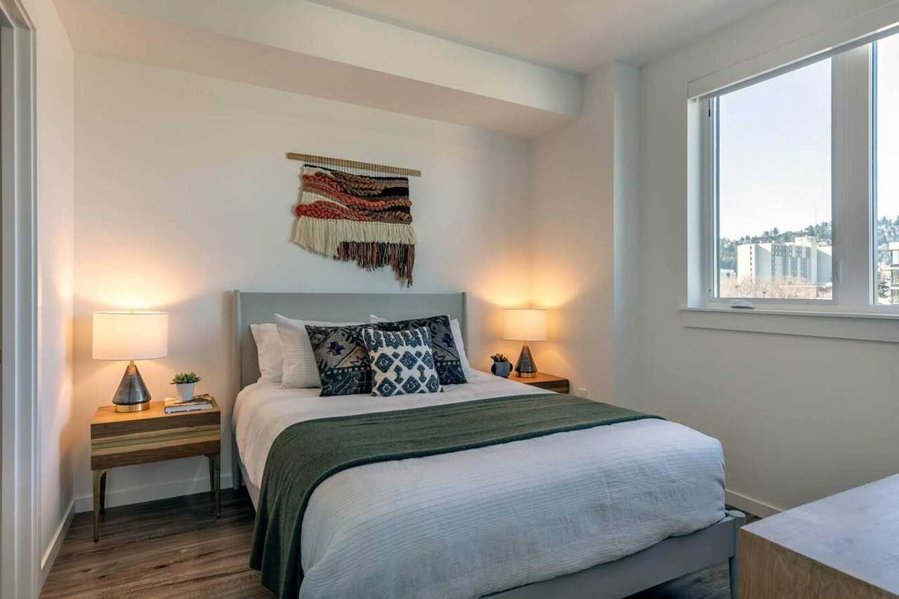 1378 Nw 18th Ave #1280508P - Photo 3 of 8