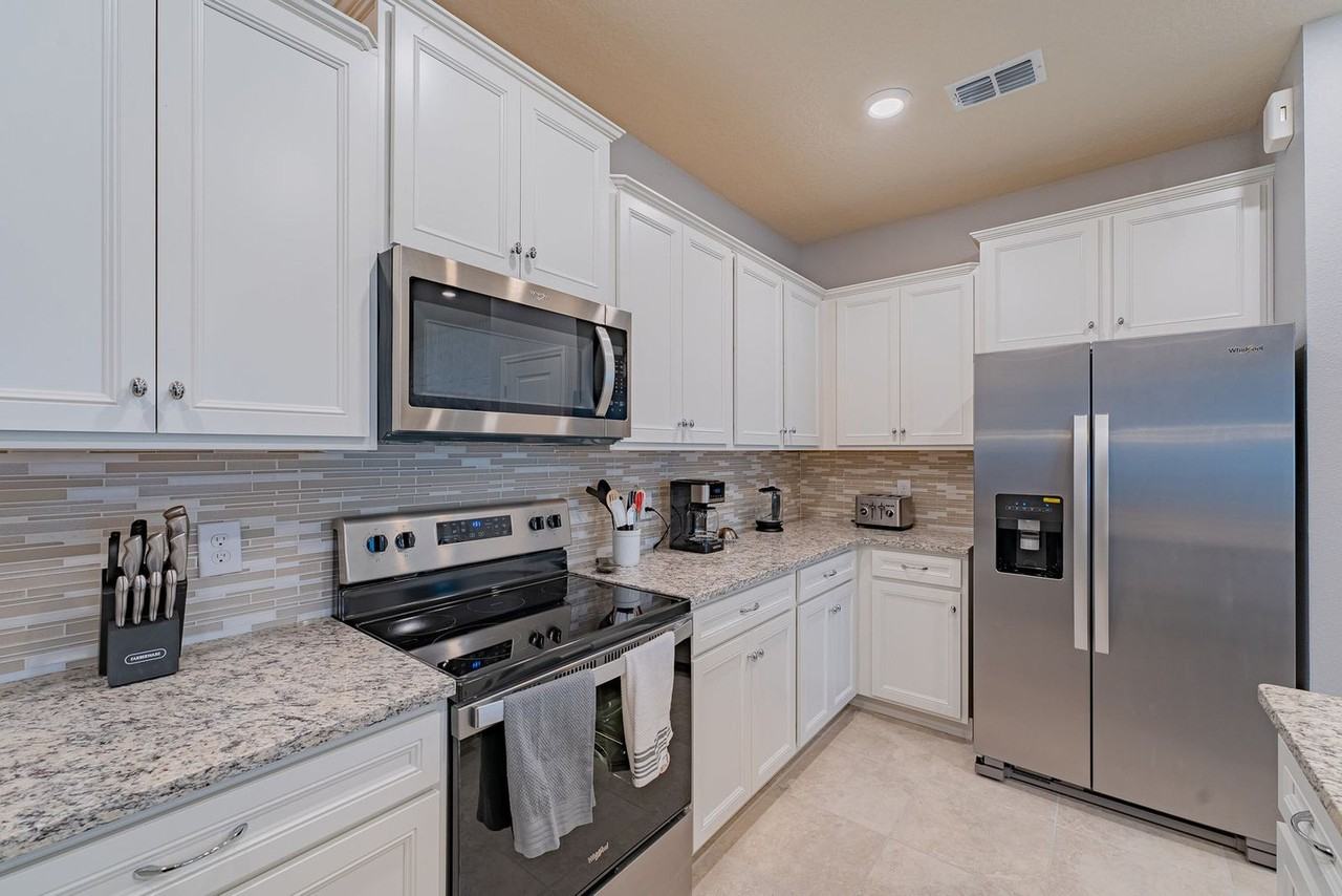 886 Paradise Dr #1280974P - Photo 7 of 50