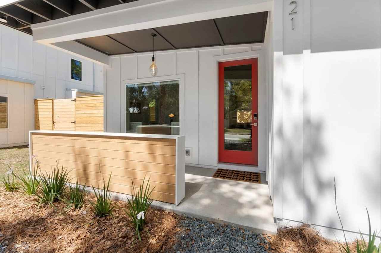 21 Pearl St #1281964P - Photo 3 of 27