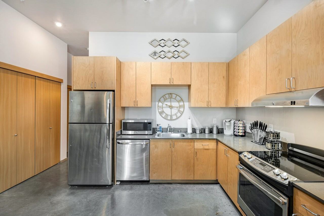 2602 16th Ave S #1284567P - Photo 6 of 27