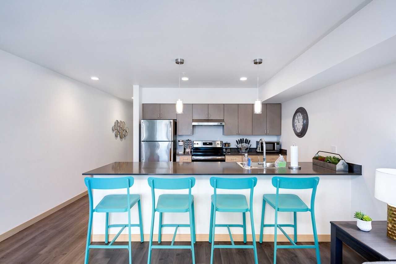 2811 18th Ave S #1284571P - Photo 3 of 21