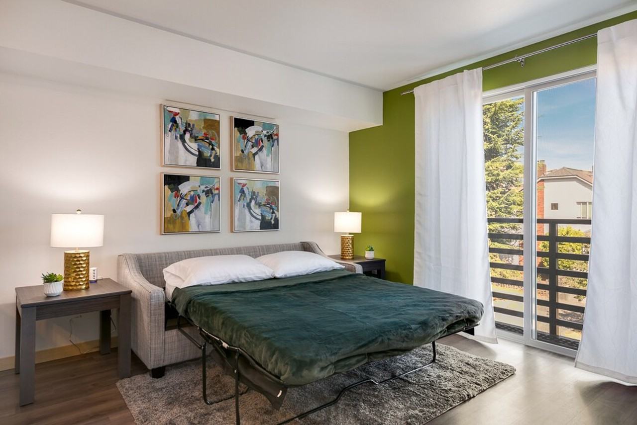 2811 18th Ave S #1284571P - Photo 6 of 21