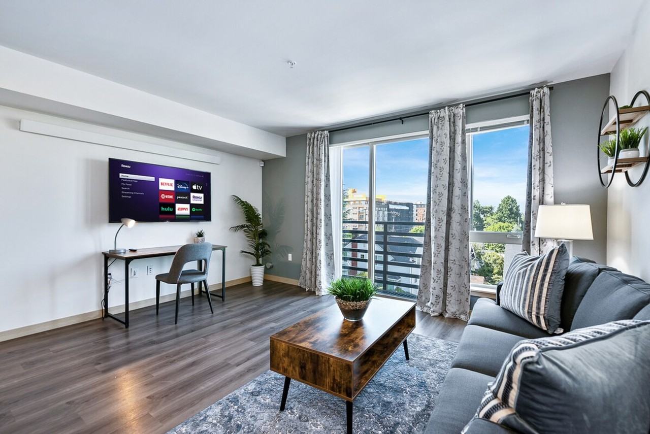 1801 S Mcclellan St #1284572P - Photo 2 of 21