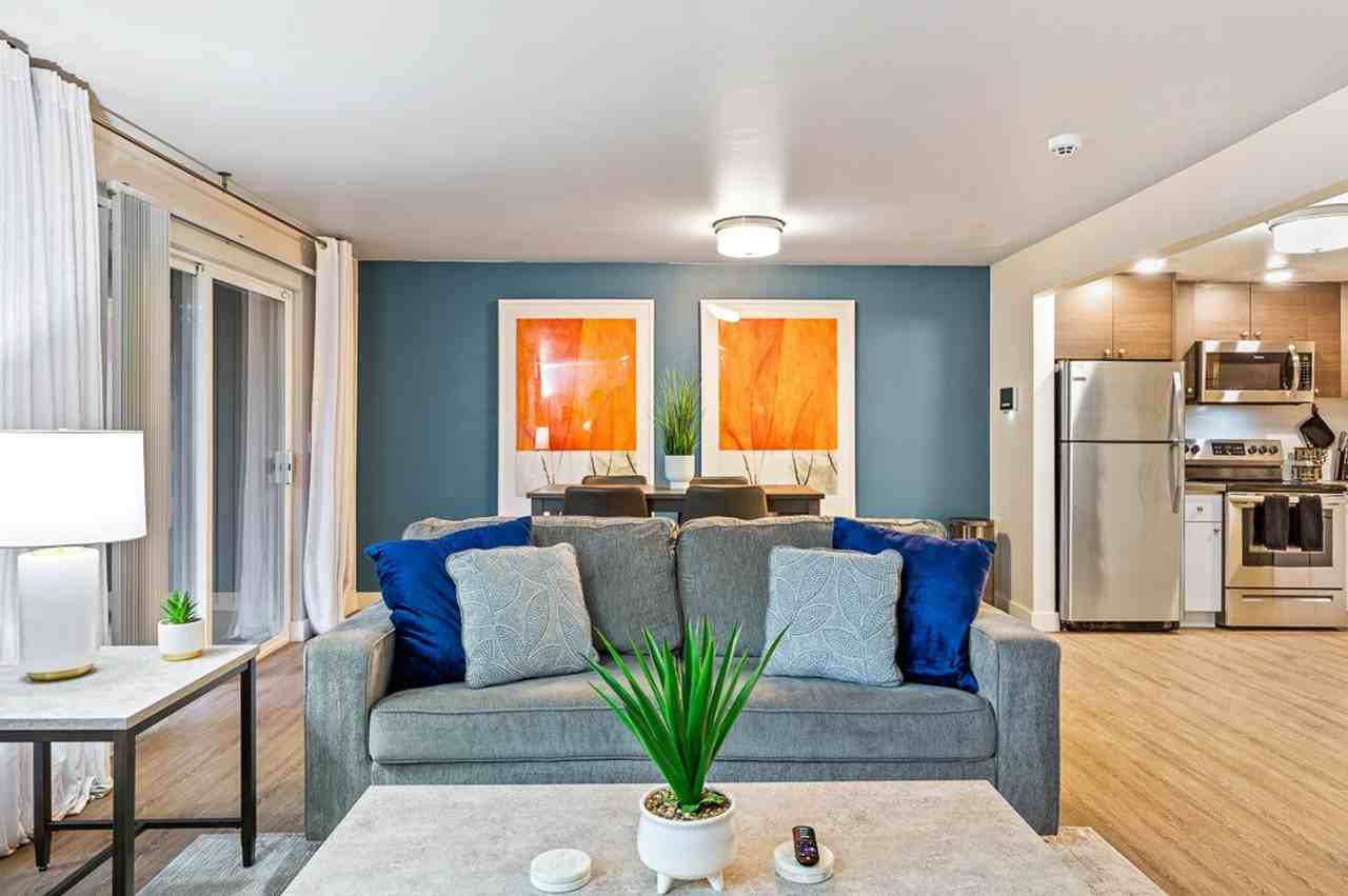 540 104th Ave Se #1284574P - Photo 4 of 45