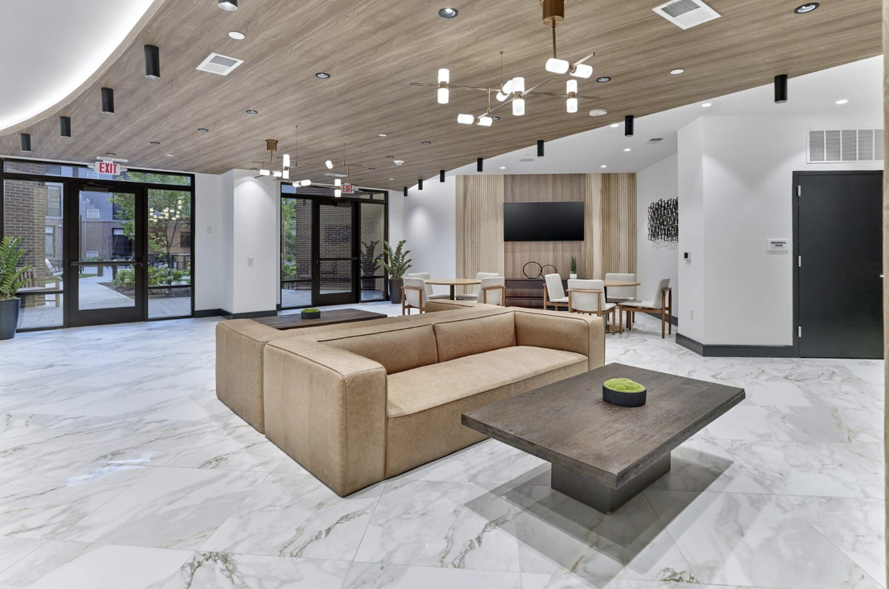 155 Goldsborough Drive #485 - Photo 3 of 41