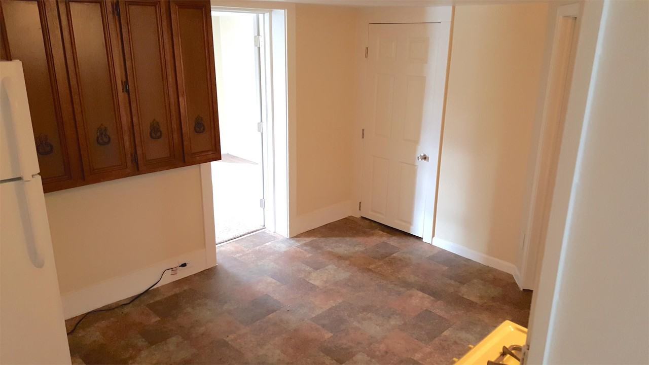 103 Washington St - Photo 6 of 9