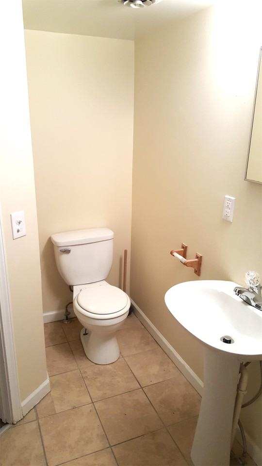 103 Washington St - Photo 3 of 9