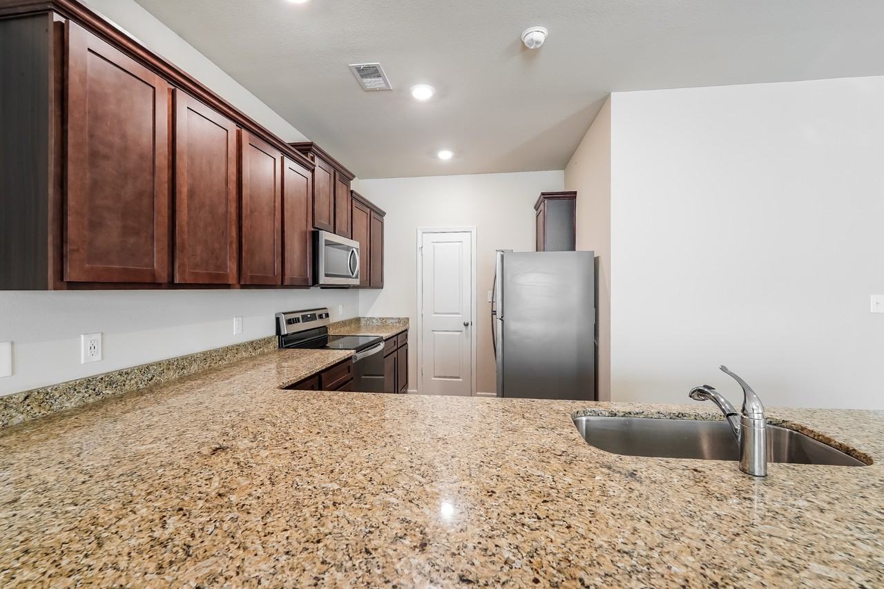 8067 8067 Hagood St - Photo 7 of 21