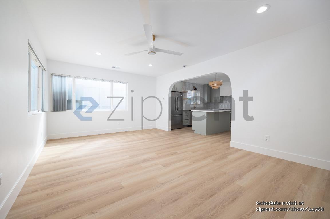 2018 Glasgow Ave - Photo 5 of 18