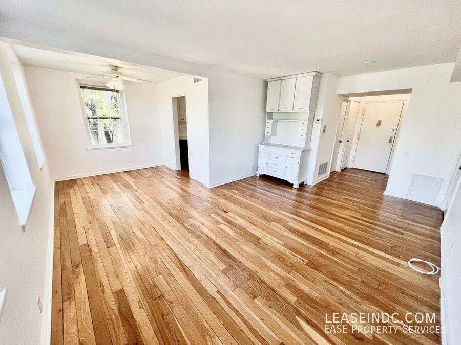 3620 38th Street Northwest #D262 - Photo 4 of 19