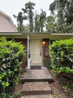 featured image of 200 W Poplar Ave