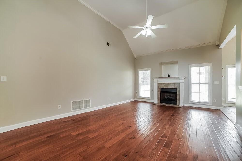 2932 Keeley Cv - Photo 4 of 16