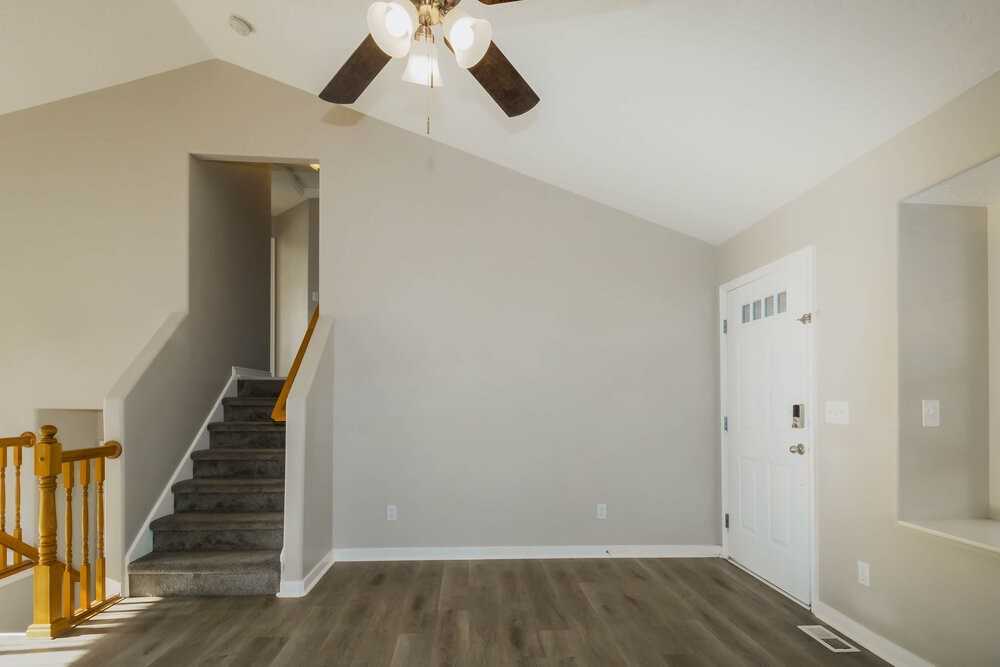 2353 Nw - Photo 6 of 18