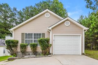 1560 Wembley Dr - Photo 1 of 1